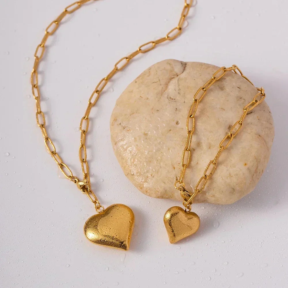 NOELLE NECKLACE